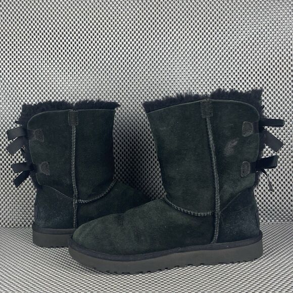 UGG Bailey Bow II Boots Womens Size 7 Black Leather Sheepskin Pull On Winter - Picture 4 of 12
